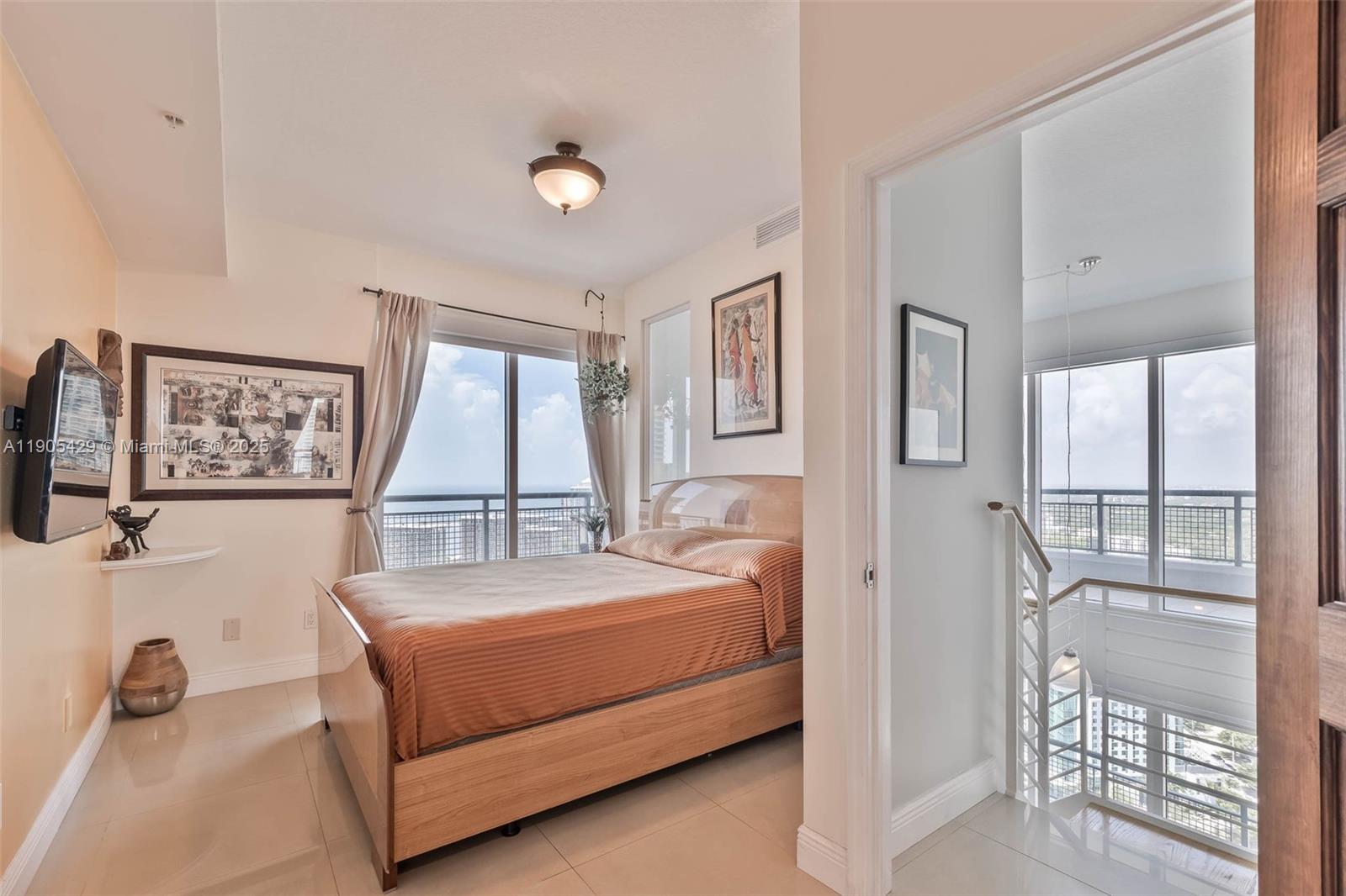 INFINITY AT BRICKELL COND - Residential