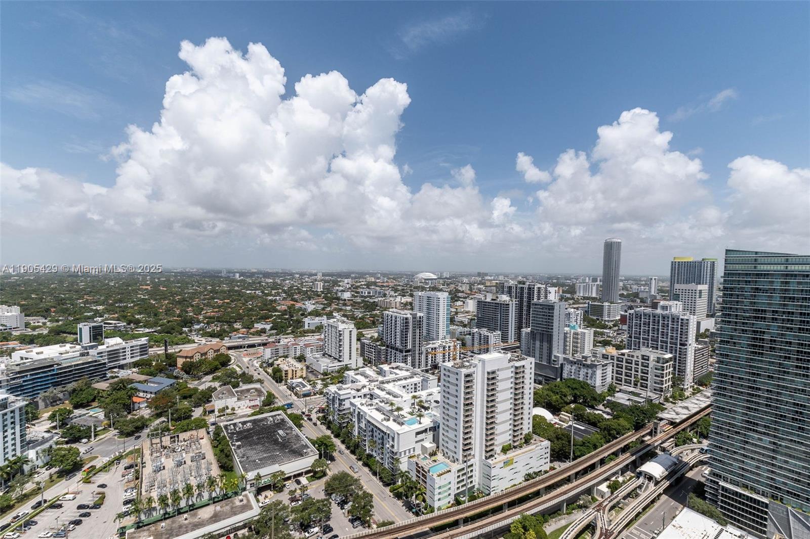 INFINITY AT BRICKELL COND - Residential