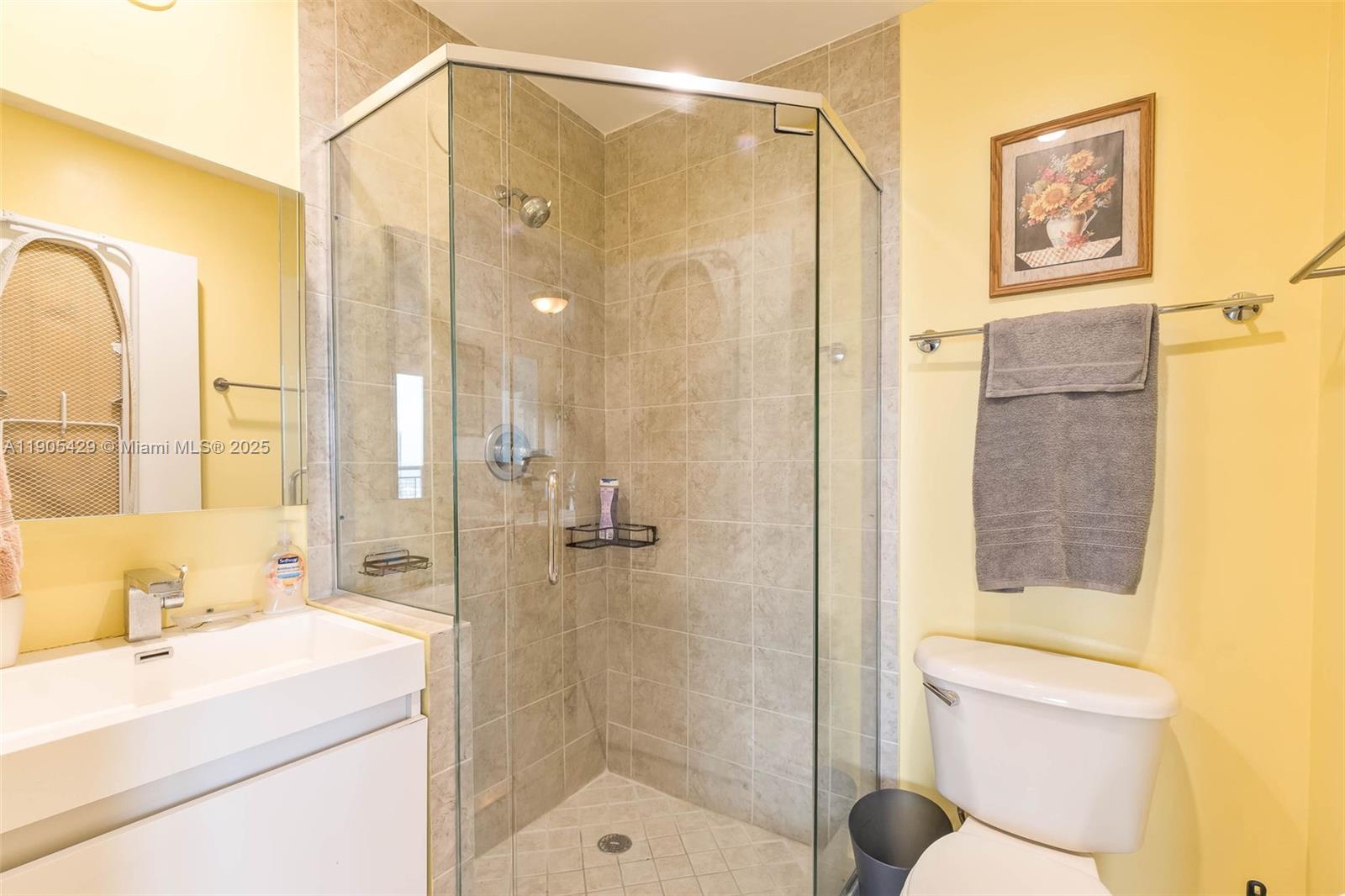 INFINITY AT BRICKELL COND - Residential