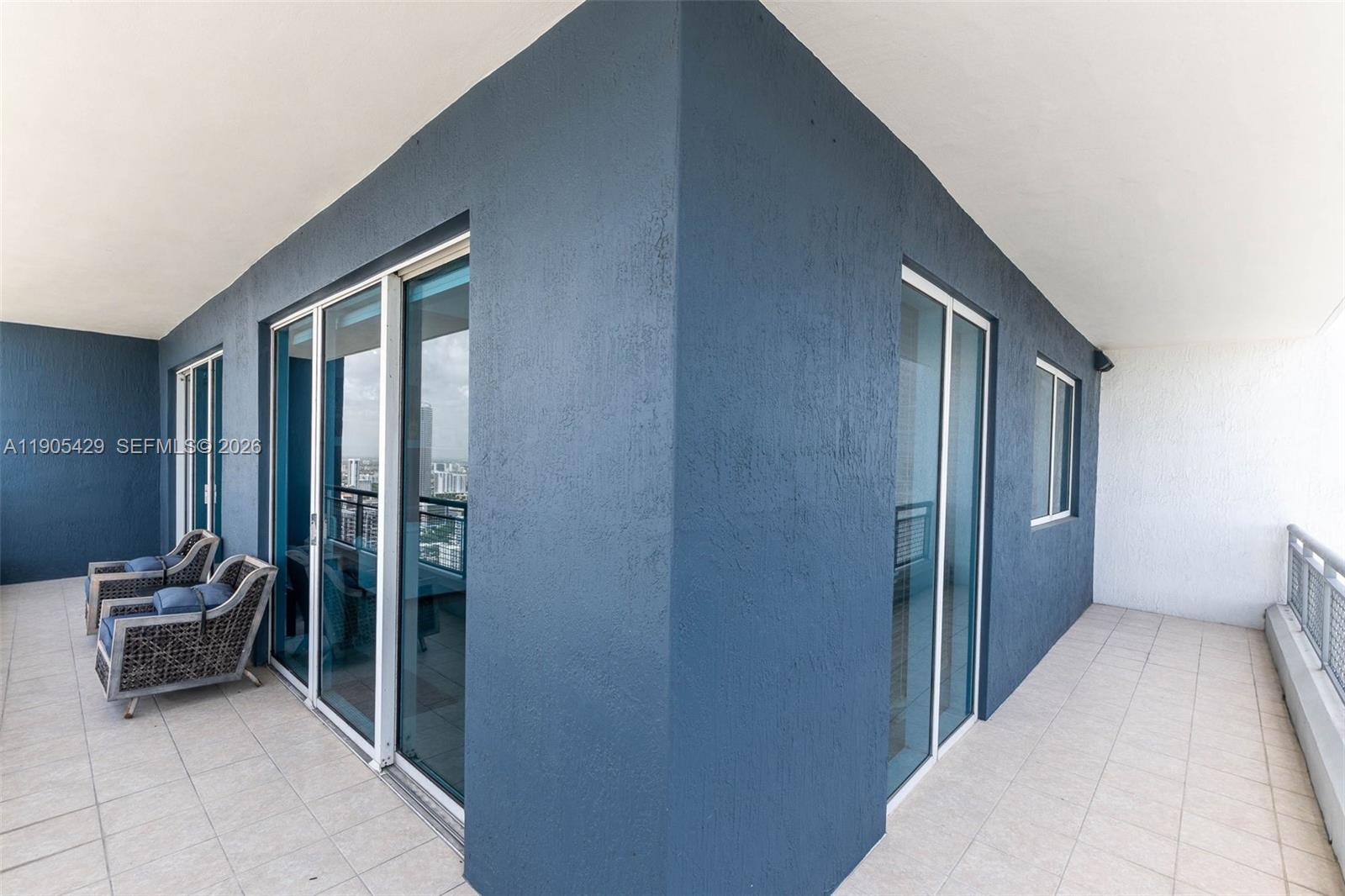 INFINITY AT BRICKELL COND - Residential