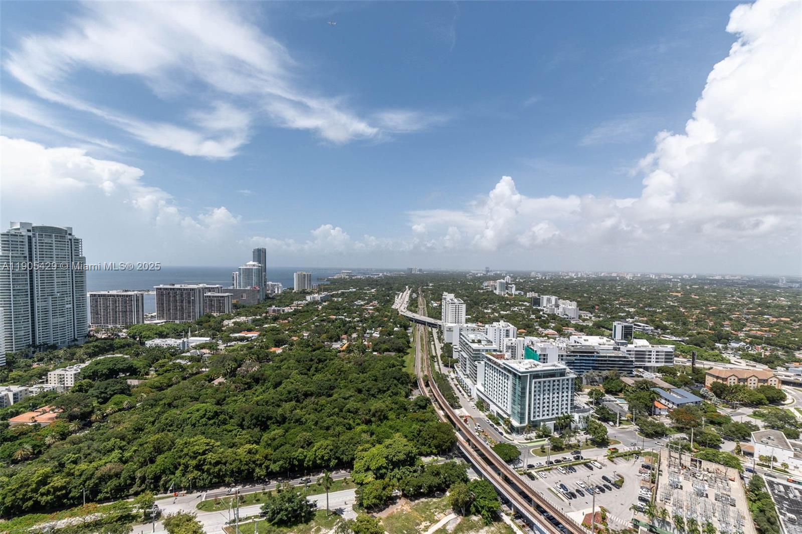 INFINITY AT BRICKELL COND - Residential