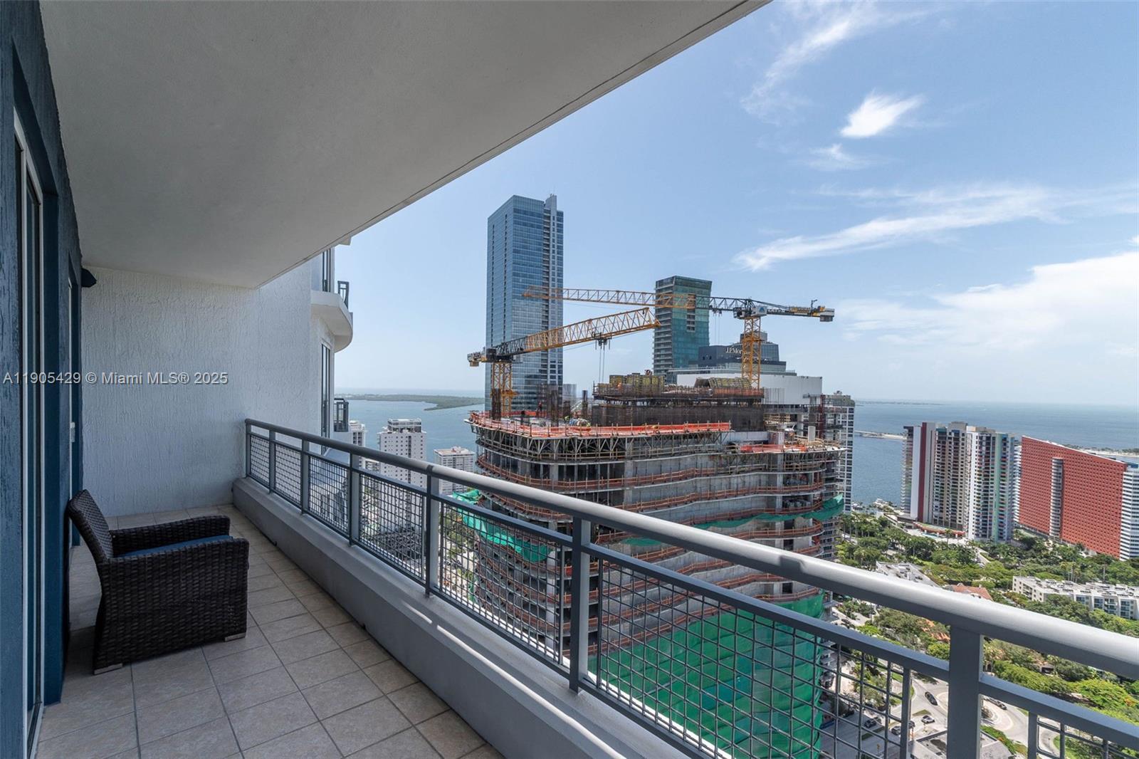 INFINITY AT BRICKELL COND - Residential