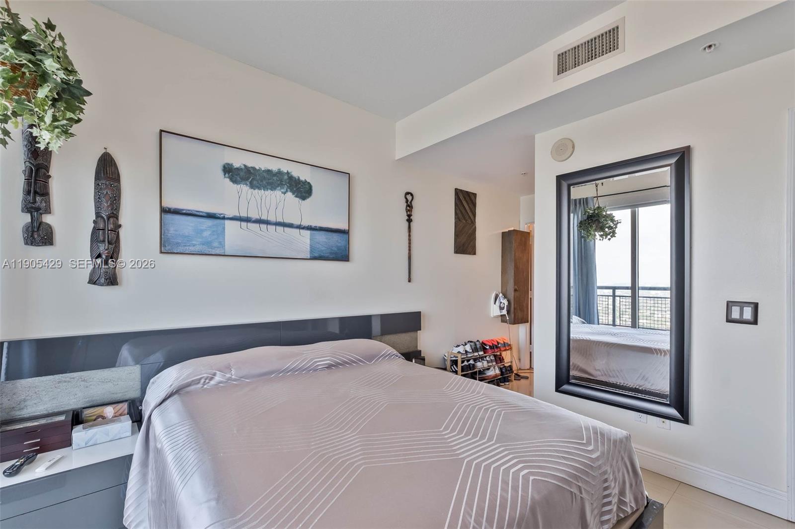 INFINITY AT BRICKELL COND - Residential