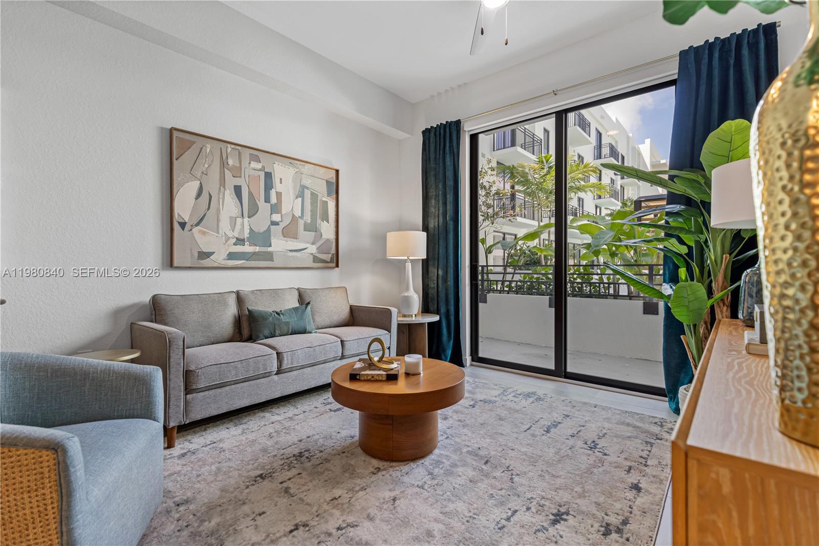 TOWN OF MODELO (DANIA) B- - Residential Lease