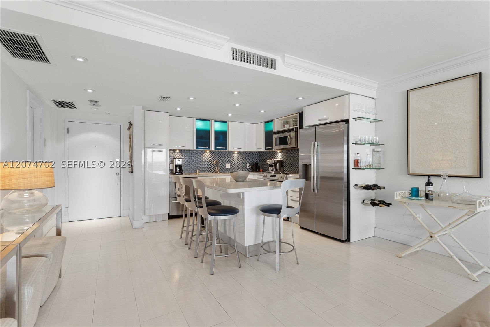199 Ocean Lane Dr 902