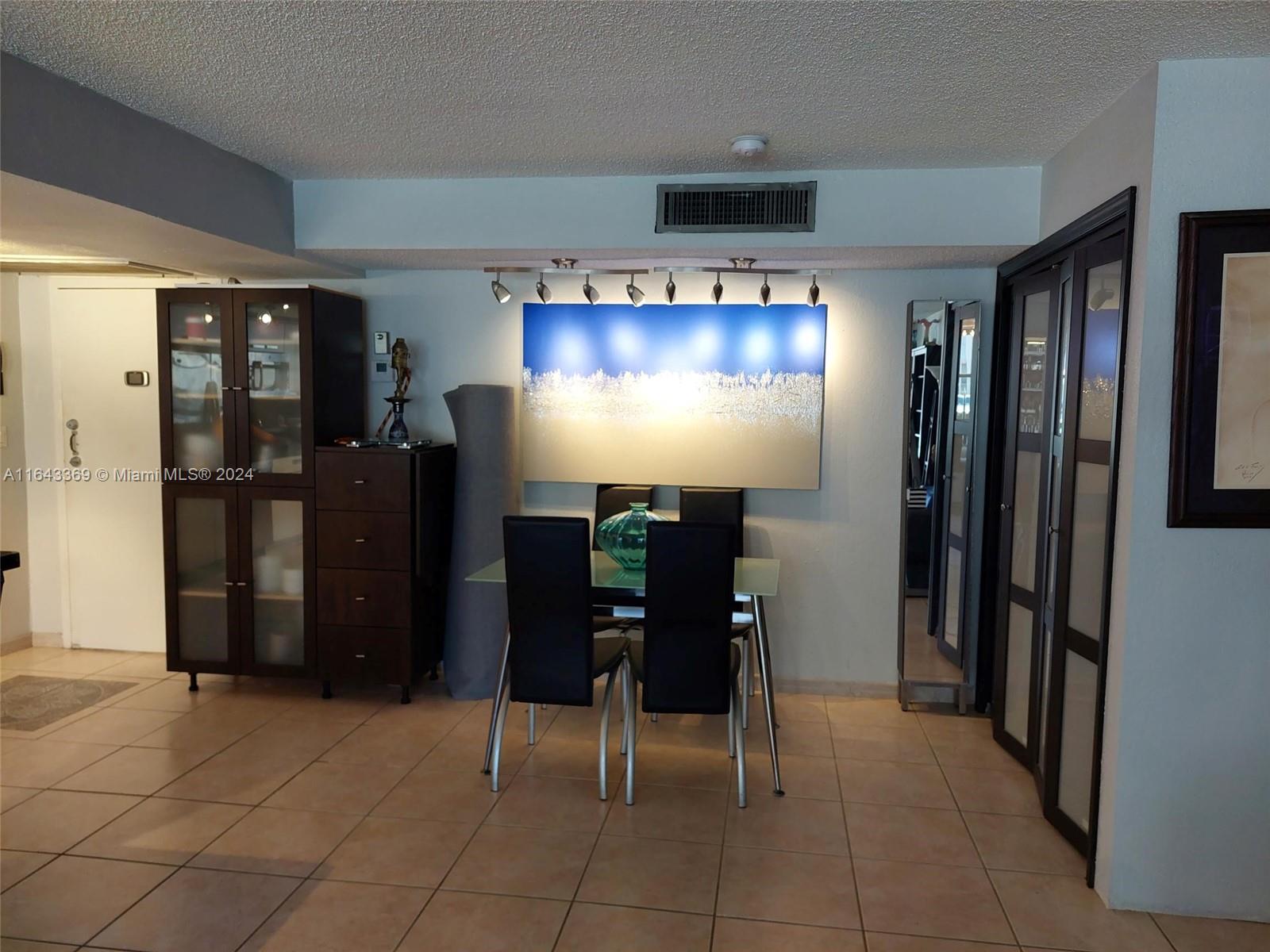 DE SOTO PARK CONDO - Residential