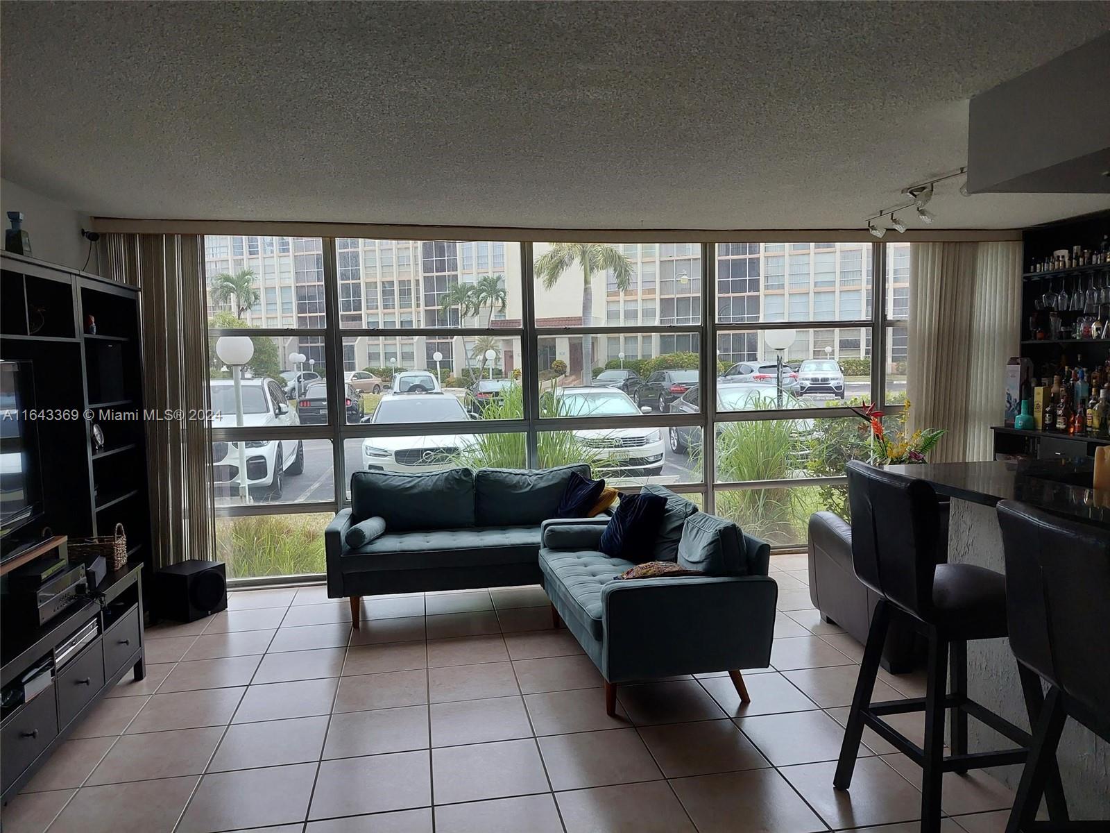 DE SOTO PARK CONDO - Residential