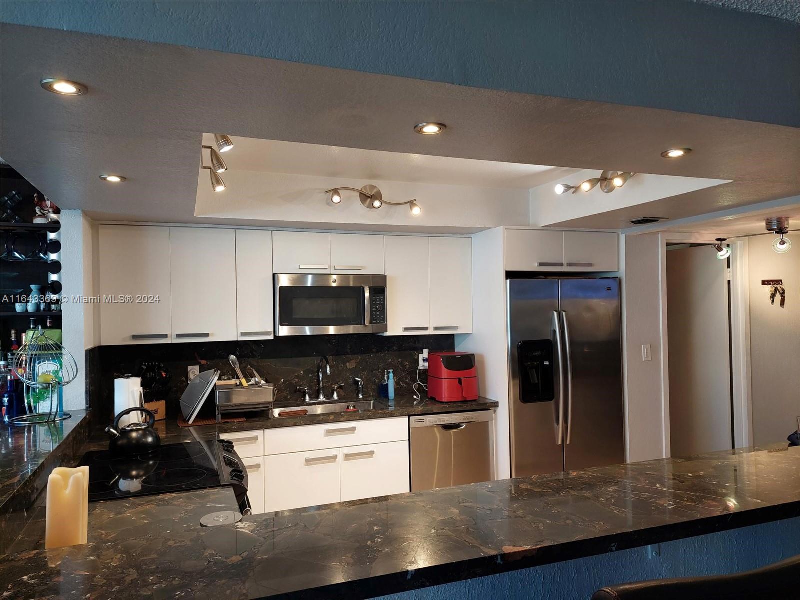 DE SOTO PARK CONDO - Residential