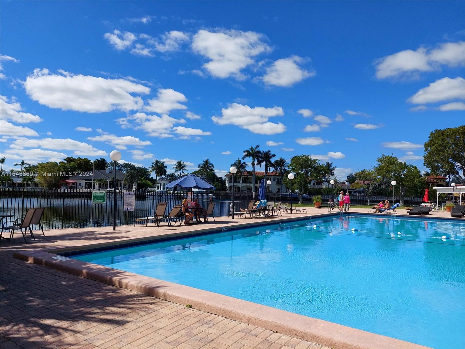 DE SOTO PARK CONDO - Residential