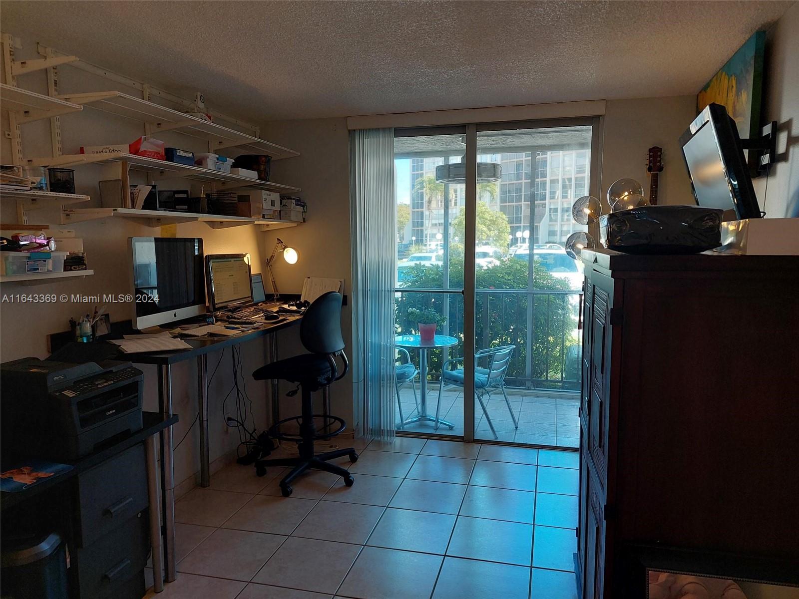 DE SOTO PARK CONDO - Residential