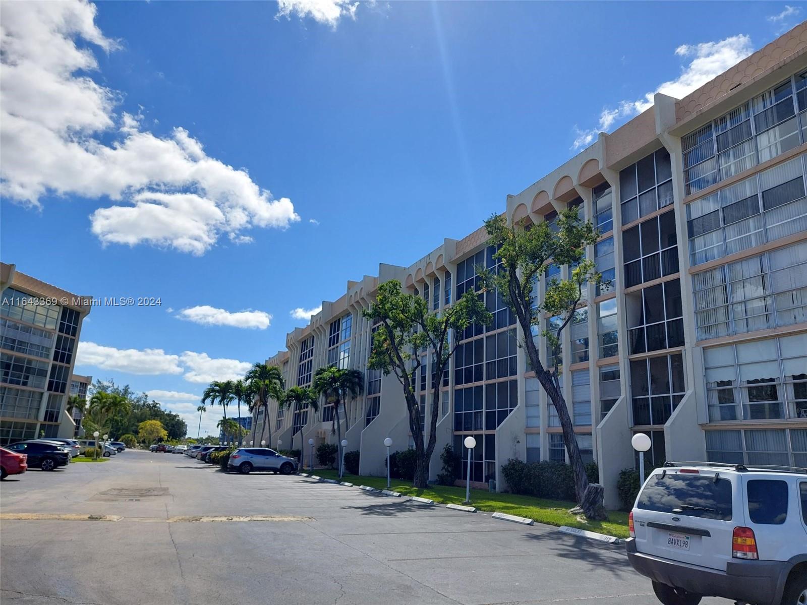 DE SOTO PARK CONDO - Residential