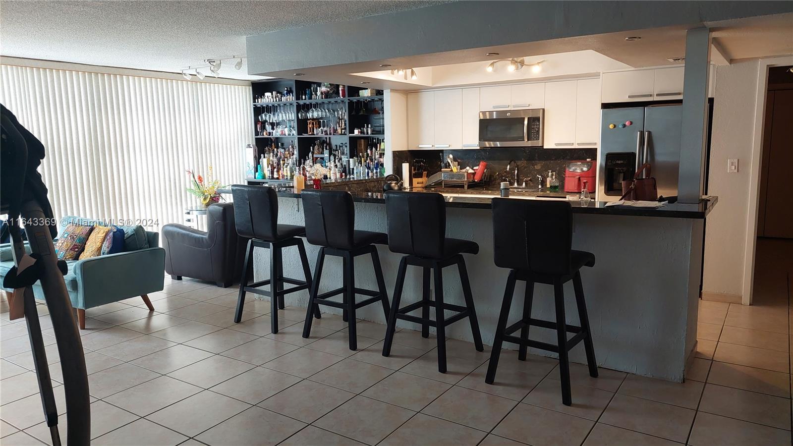 DE SOTO PARK CONDO - Residential