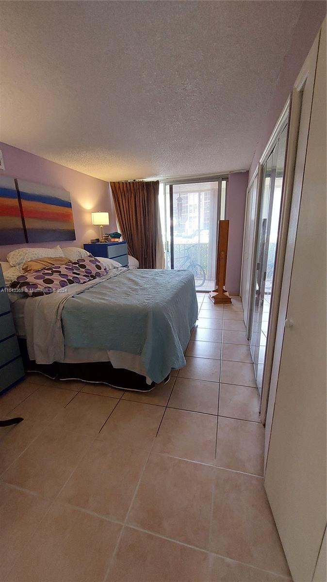 DE SOTO PARK CONDO - Residential