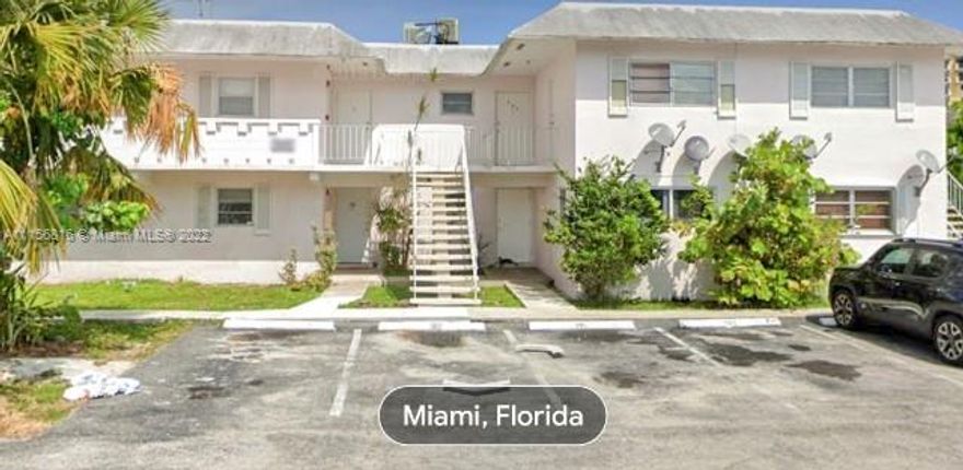 EXCELLENT LOCATION!!! 2/1 CONDO at highly sought after Village at Dadeland.  This community sits on almost 30 acres of prime real estate directly behind Dadeland Mall.  Just take a stroll over walking bridge and you are right inside. Tenant currently living mo. to mo. so can be purchased for primary residence or investment. Similar units have rented within last year $1500-$1600.  1 assigned parking space. PLENTY OF GUEST PARKING IS AVAILABLE for 2nd/3rd car. Dog Friendly.  Water/Garbage and Sewer included for tenants.  Walking trails along canal in the back with plenty of space for kids to play or to walk dogs. 3 min drive to Us 1, Palmetto & Homestead EXtension, Dadeland Station Shopping Mall, CVS. Walking distance to Metrorail Dadeland North Station.  Call today for private tour!
