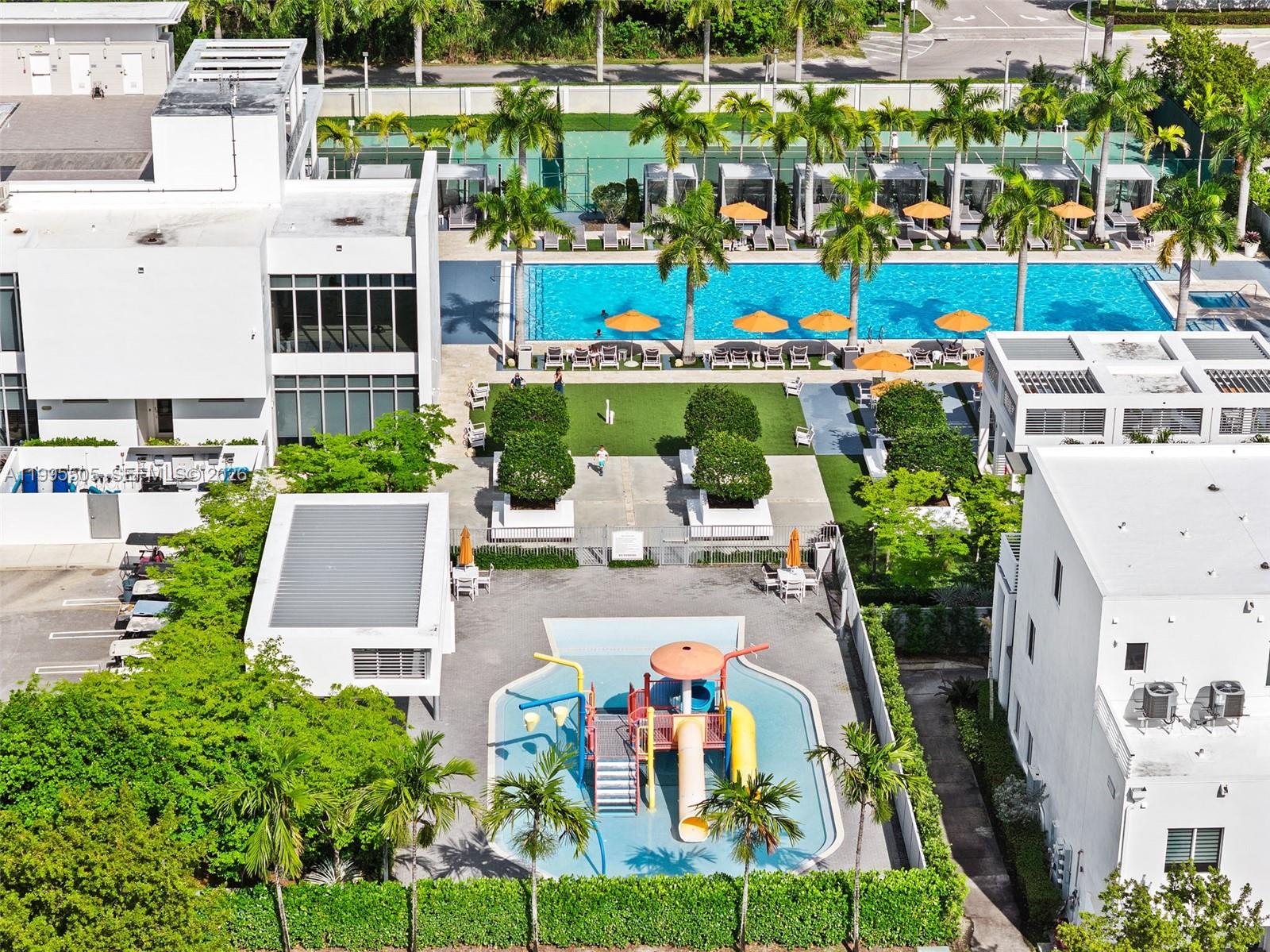 LANDMARK AT DORAL CONDO - Residential