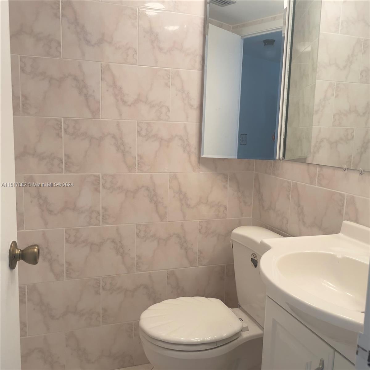 KINGS CREEK SO CONDO - Residential Lease