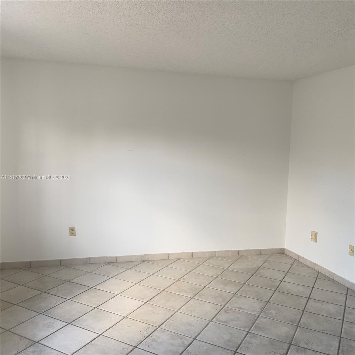 KINGS CREEK SO CONDO - Residential Lease