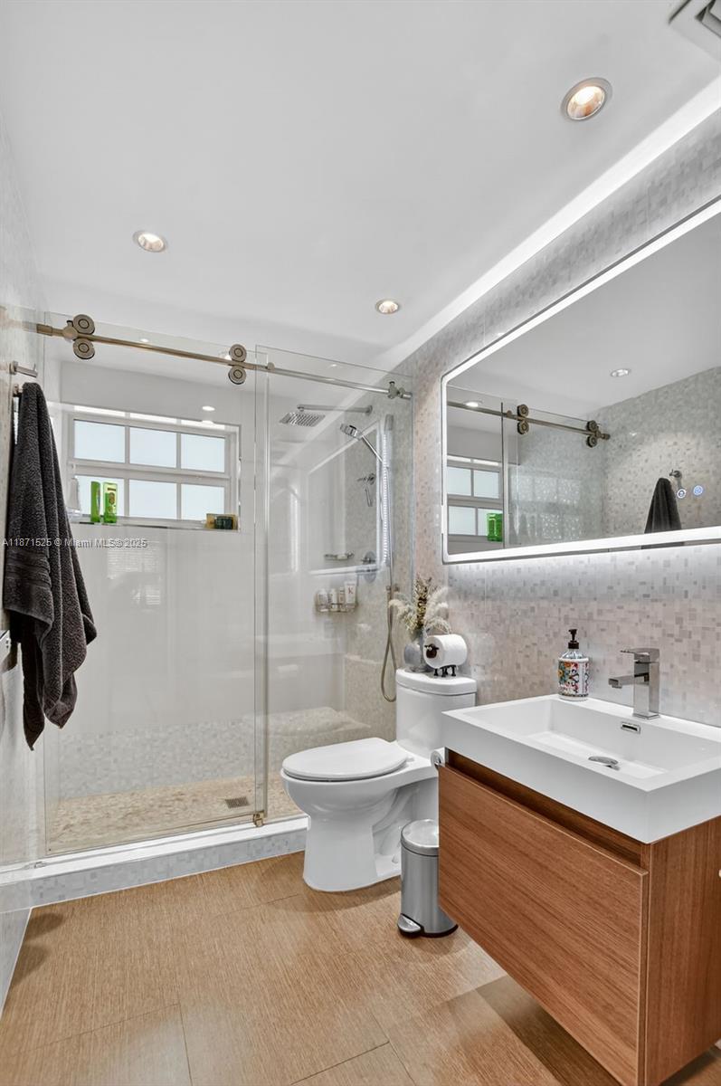 ATLANTIC CLOISTERS CONDO - Residential