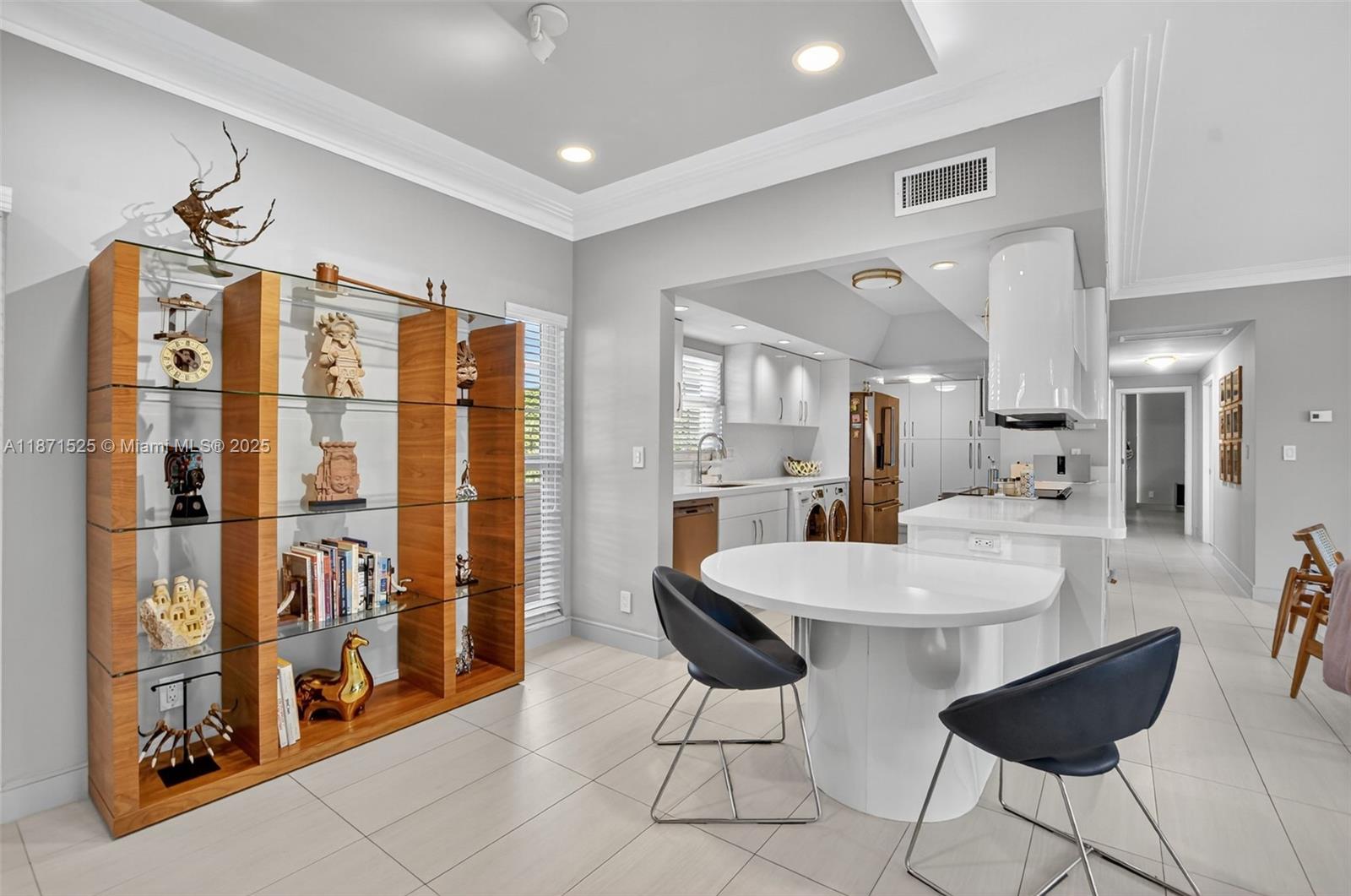 1299 S Ocean Blvd F4