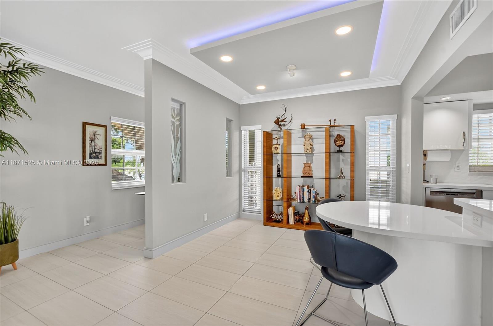 1299 S Ocean Blvd F4