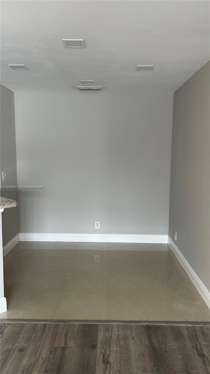 CORAL KEY CONDO - Residential Lease