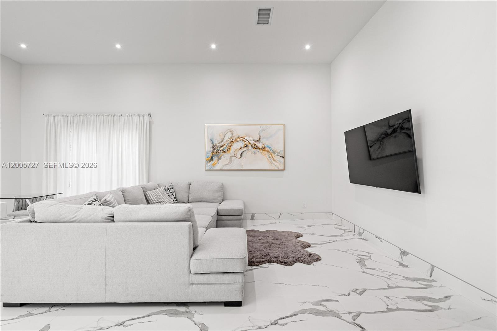 HIGHLAND LAKES - Residential