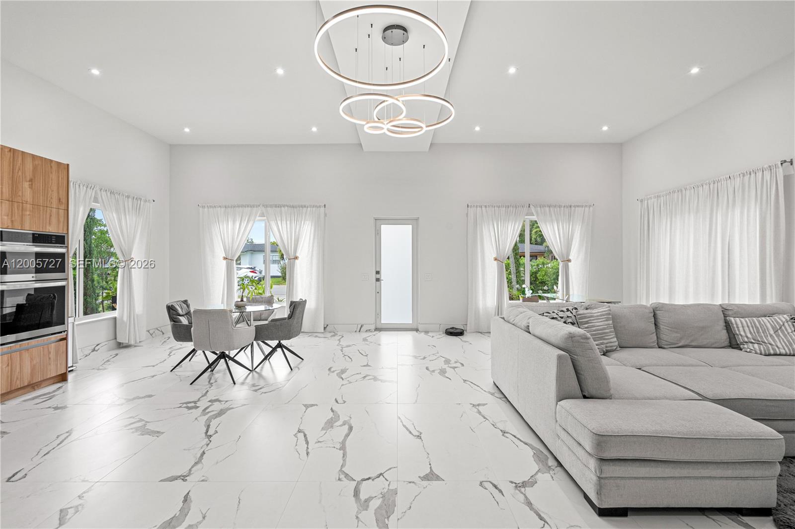 HIGHLAND LAKES - Residential