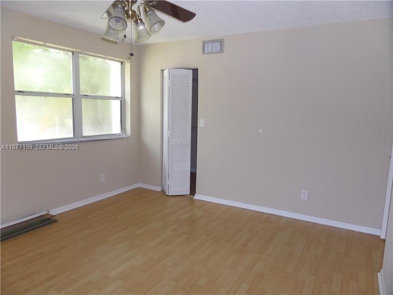 CLUB QUARTERS AT RAINTREE - Residential Lease