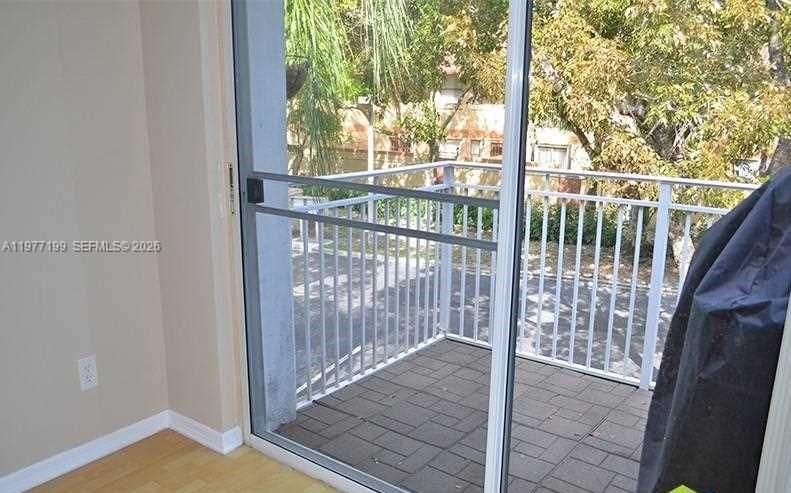 CLUB QUARTERS AT RAINTREE - Residential Lease