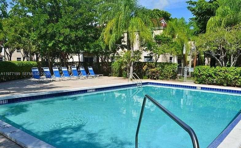 CLUB QUARTERS AT RAINTREE - Residential Lease