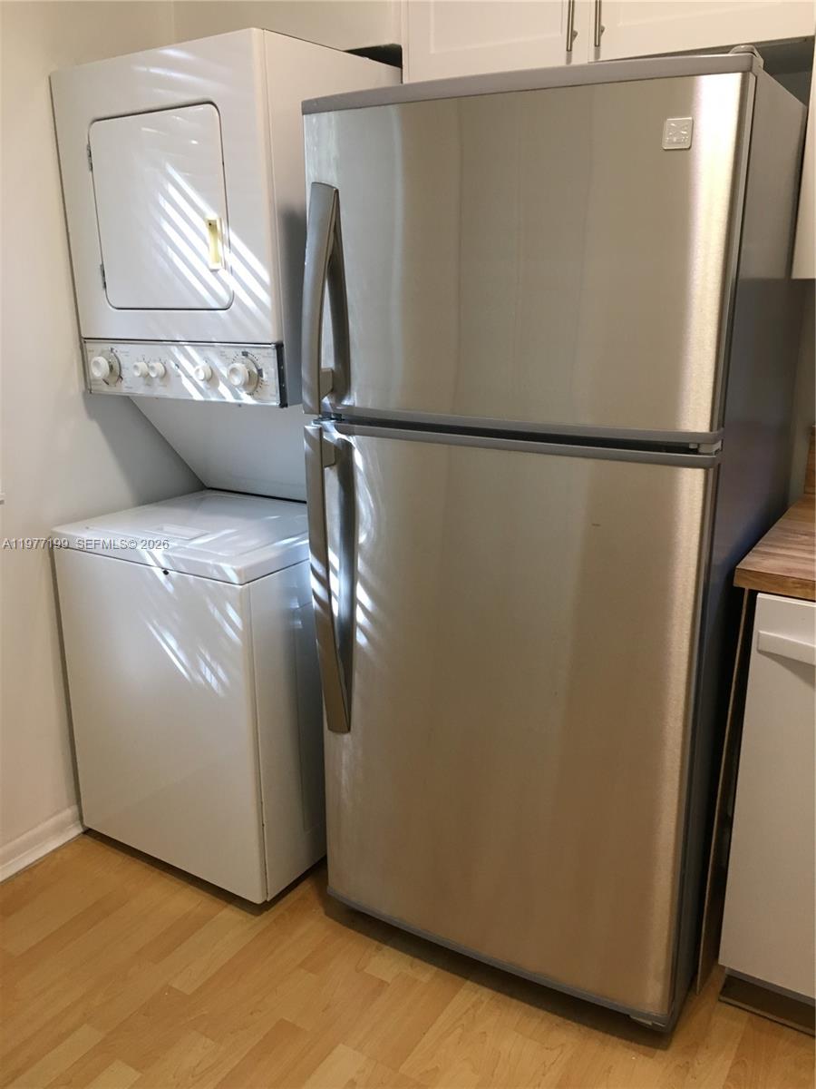 CLUB QUARTERS AT RAINTREE - Residential Lease