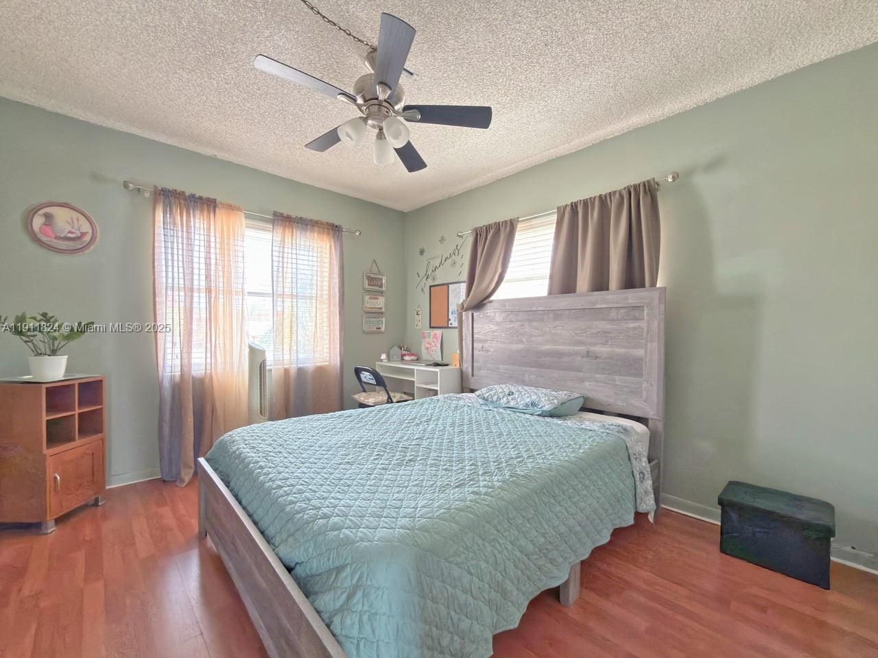 BRENTWOOD WEST TOWNHOUSES - Residential