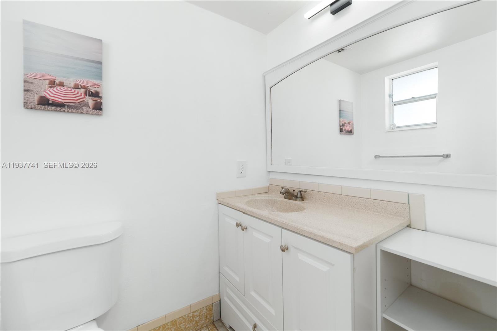 LAUDERDALE OAKS CONDO XIV - Residential