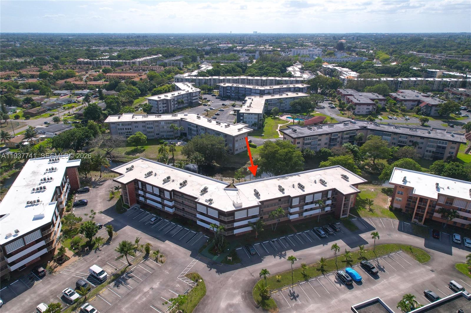 LAUDERDALE OAKS CONDO XIV - Residential