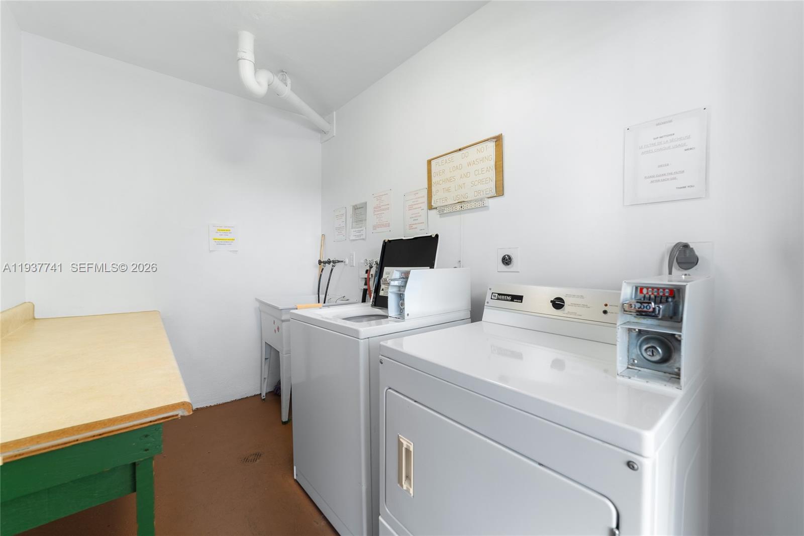 LAUDERDALE OAKS CONDO XIV - Residential