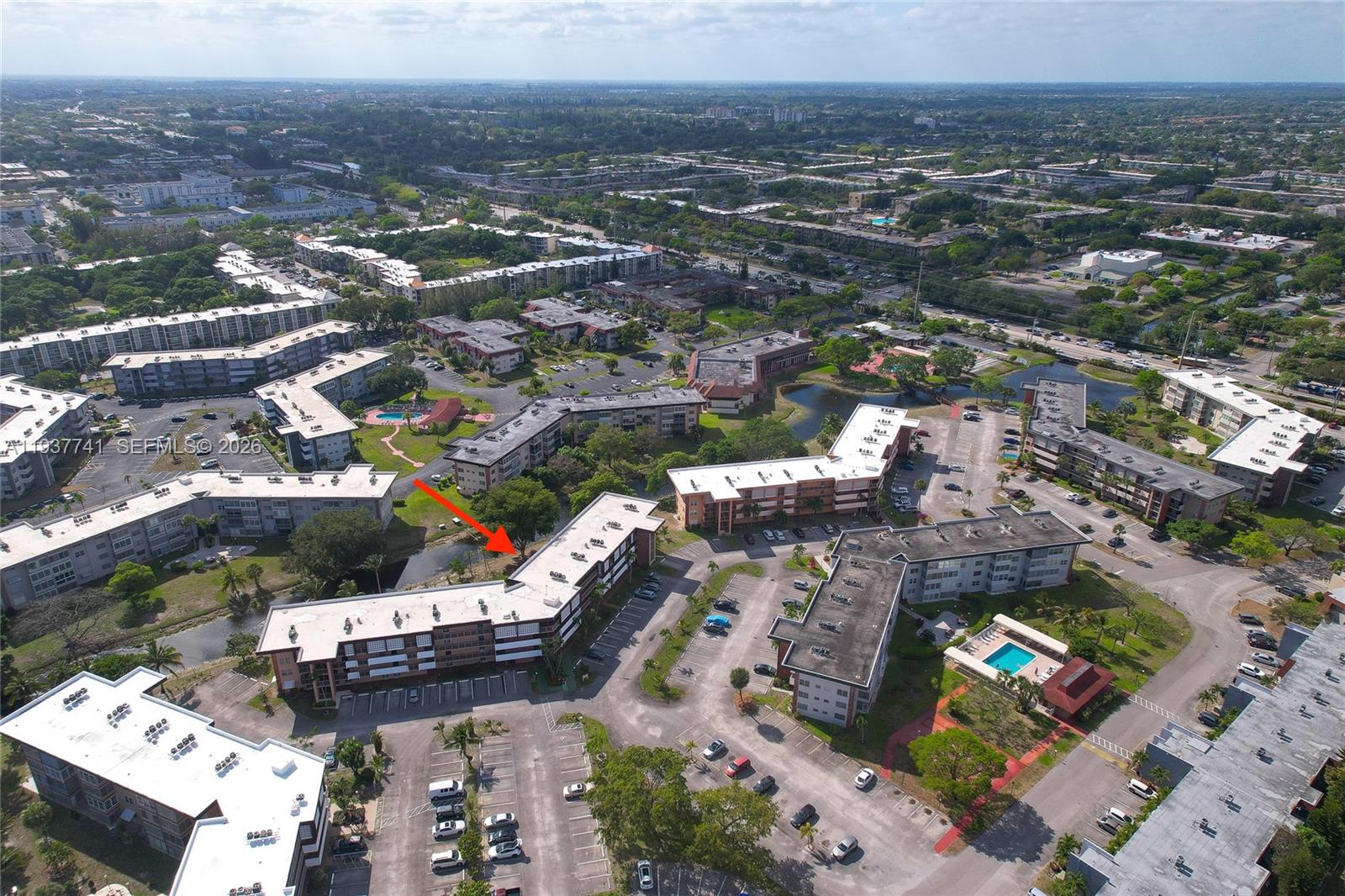 LAUDERDALE OAKS CONDO XIV - Residential