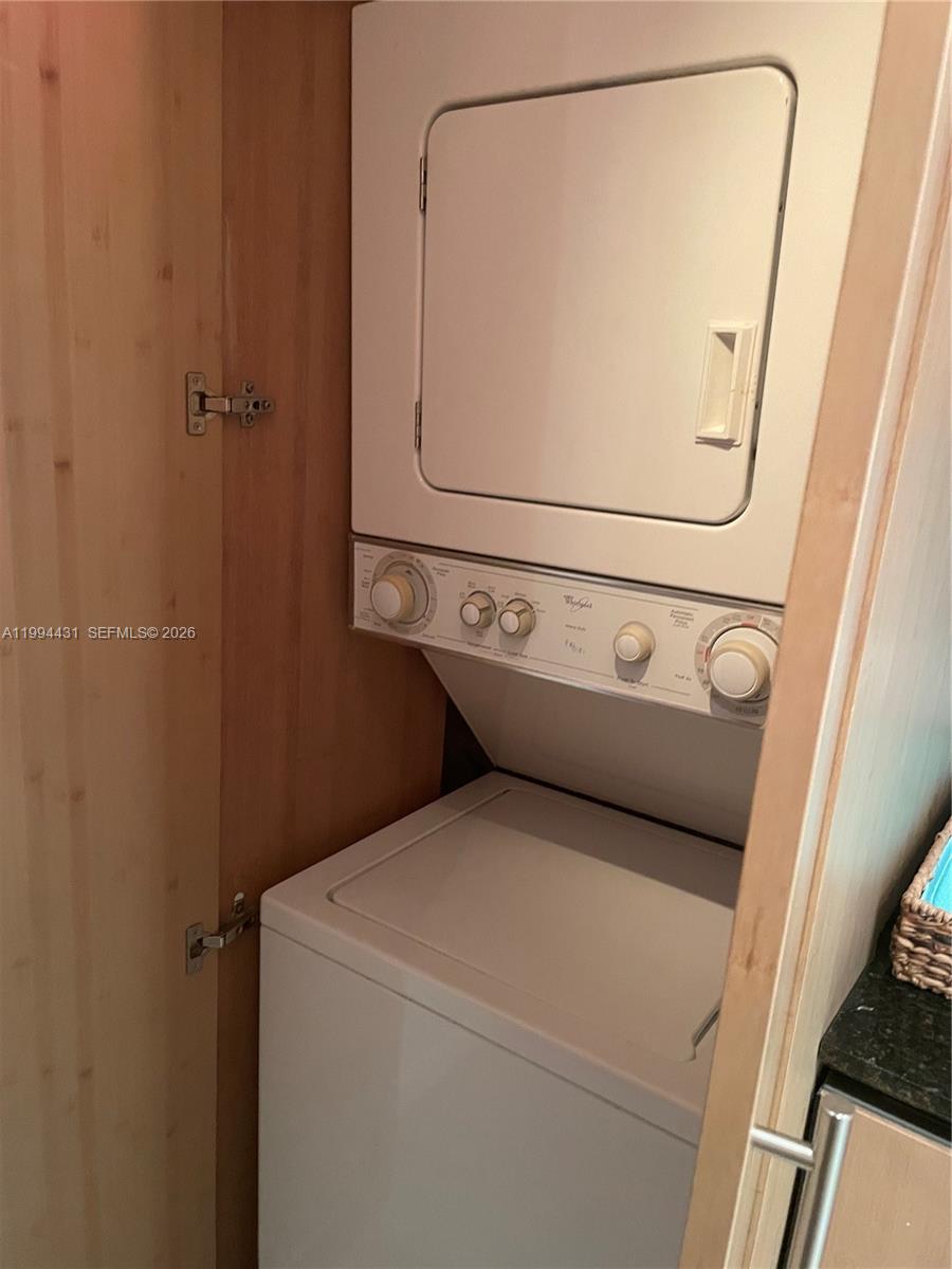 HARBOUR HOUSE - Residential Lease