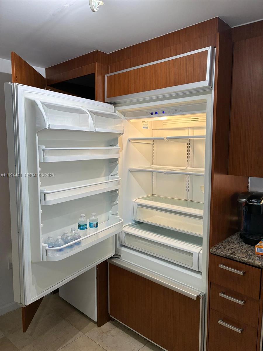 HARBOUR HOUSE - Residential Lease