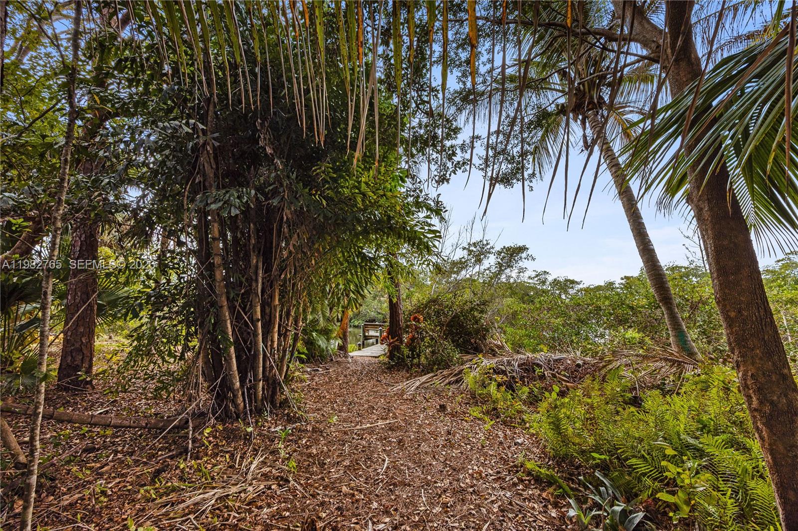 NORTH PASSAGE - Residential Lease