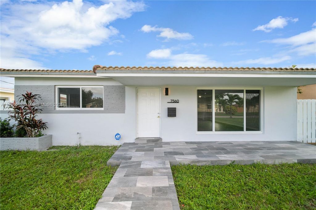 Photo of 7560 Tropicana St #7560, Miramar, FL 33023 (MLS # A11900612)