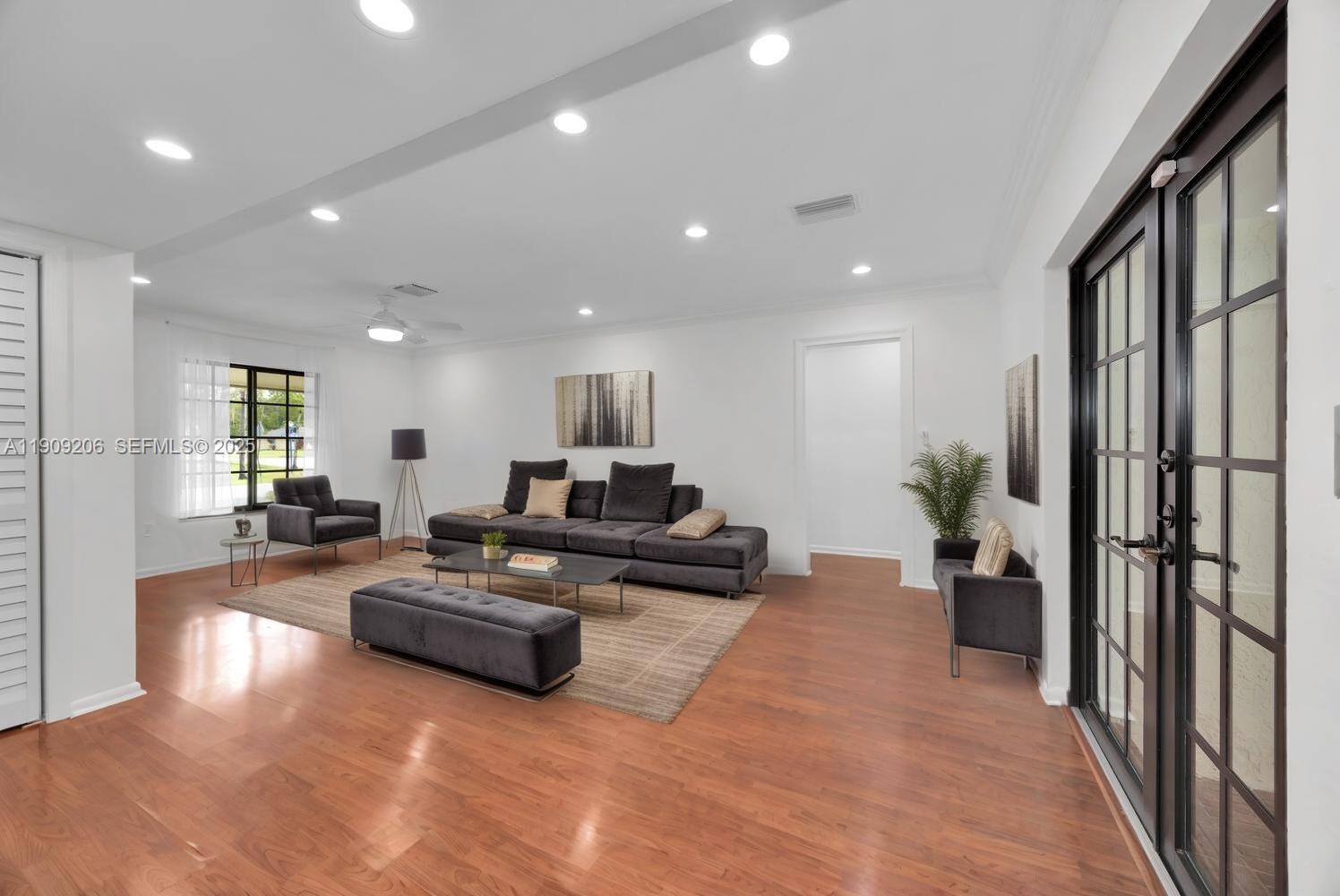 CUTLER HAMMOCK - Residential