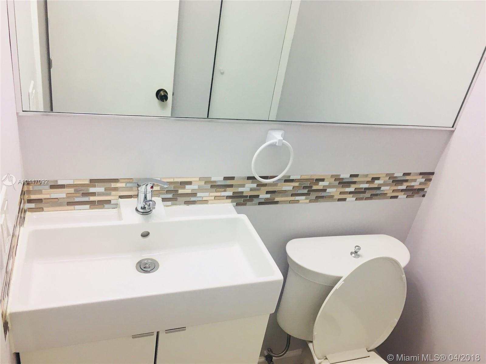 EASTERN PARKVIEW CONDO - Residential Lease