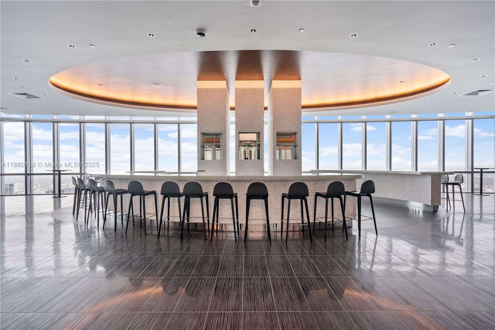 PARAMOUNT MIAMI WORLDCENT - Residential Lease