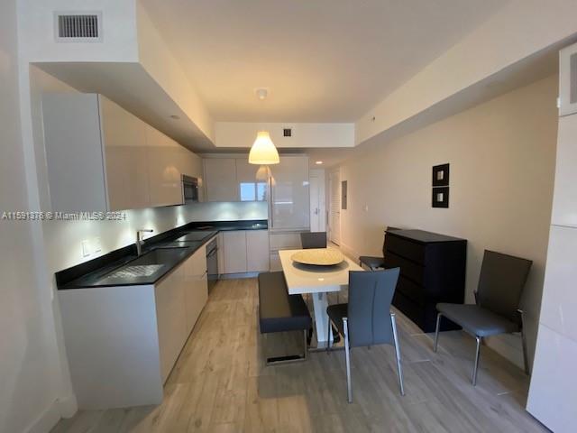 1010 BRICKELL CONDO - Residential Lease