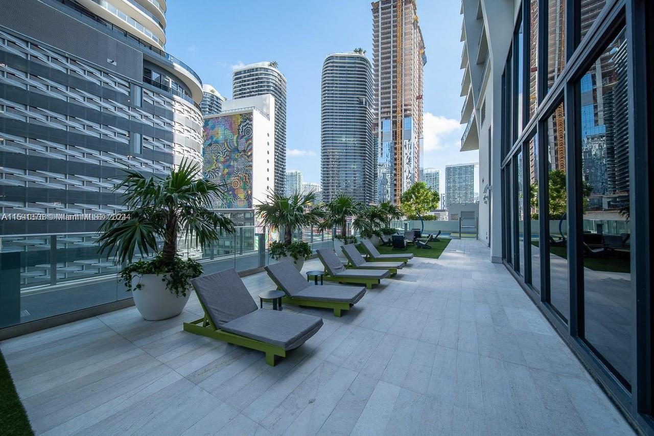 1010 BRICKELL CONDO - Residential Lease
