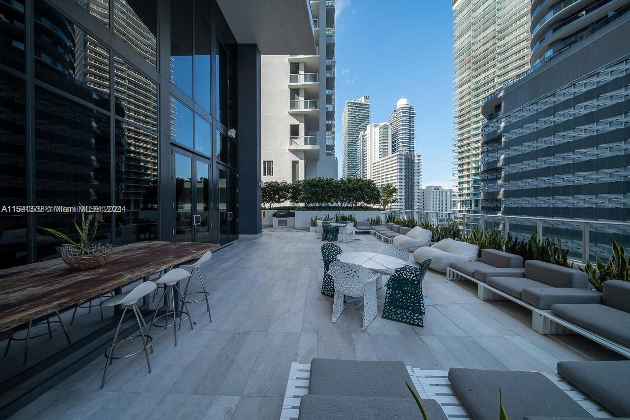 1010 BRICKELL CONDO - Residential Lease