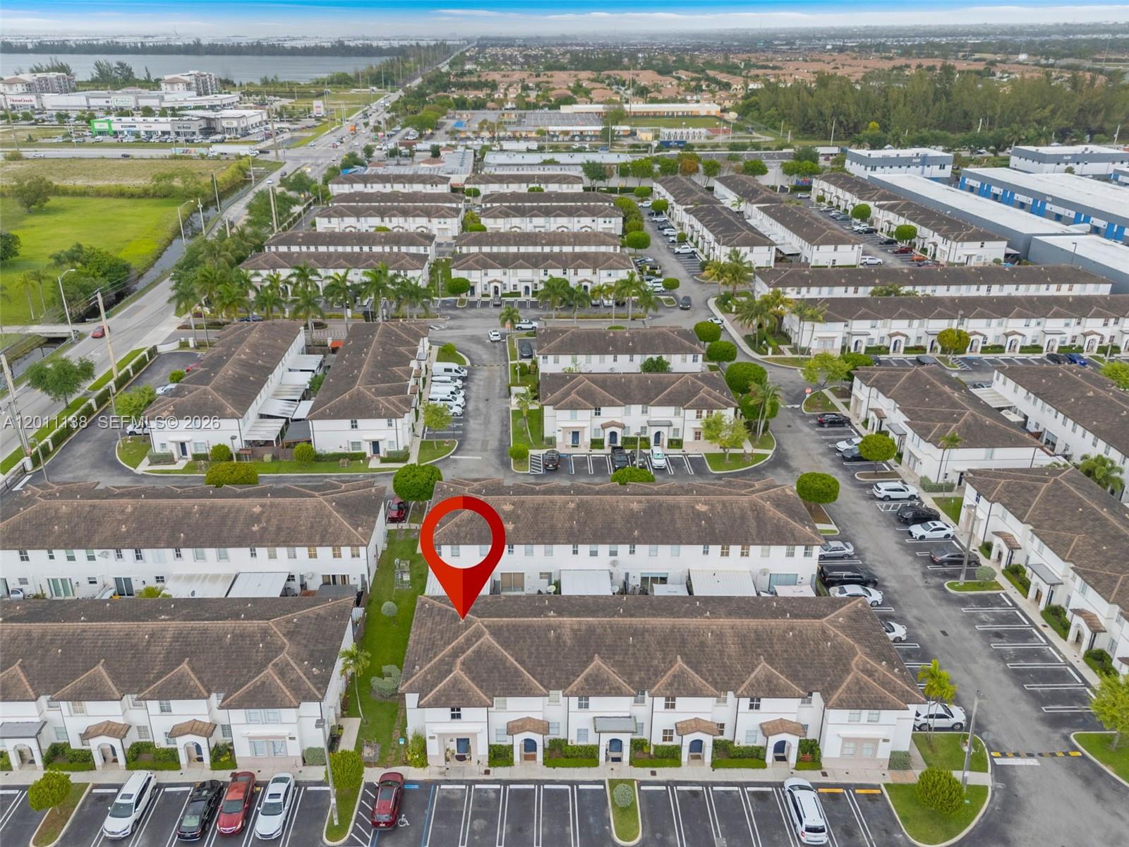 SHOMA HOMES SPLENDIDO CON - Residential