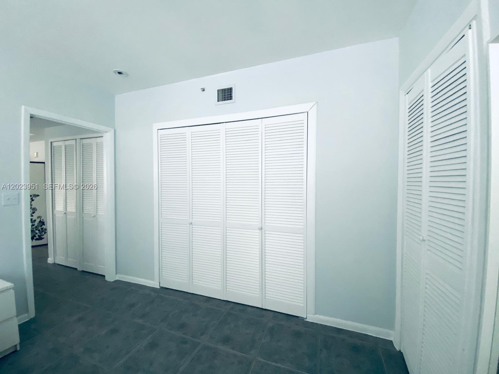 OHIO APARTMENT BLDG CONDO - Residential