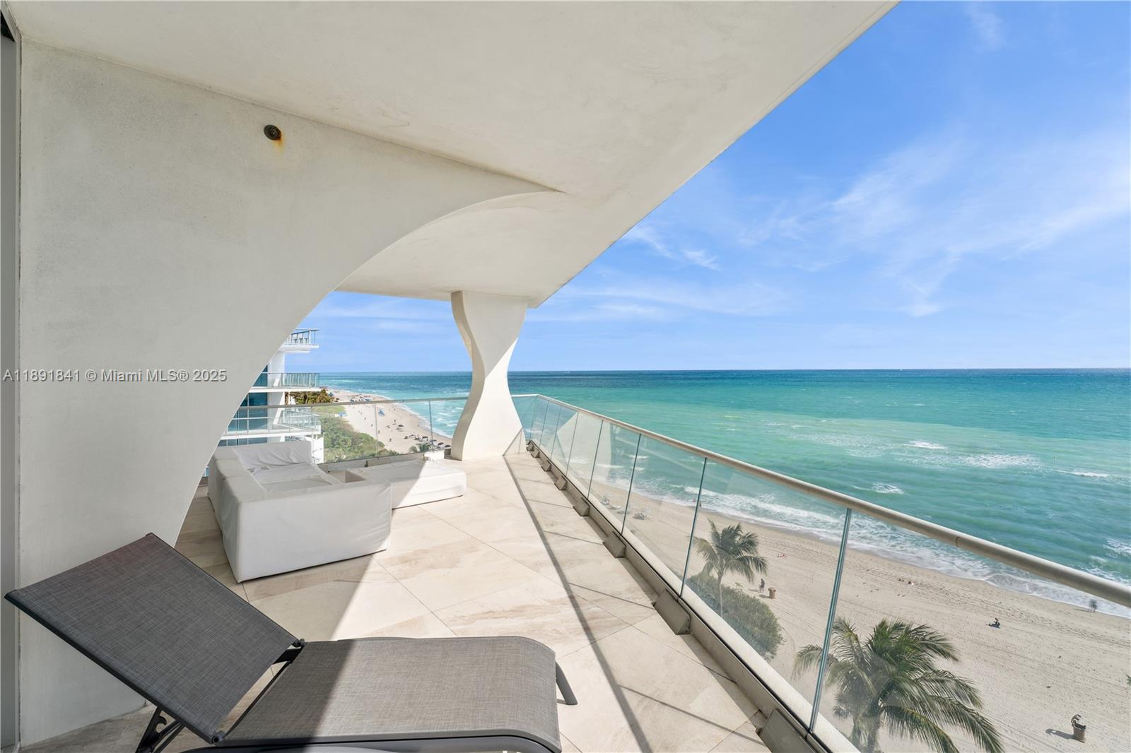 JADE SIGNATURE CONDO - Residential