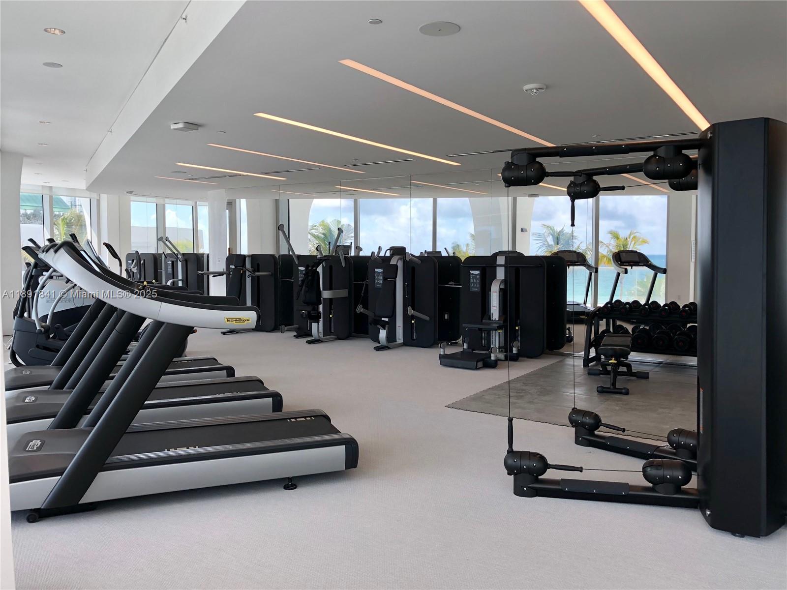 JADE SIGNATURE CONDO - Residential